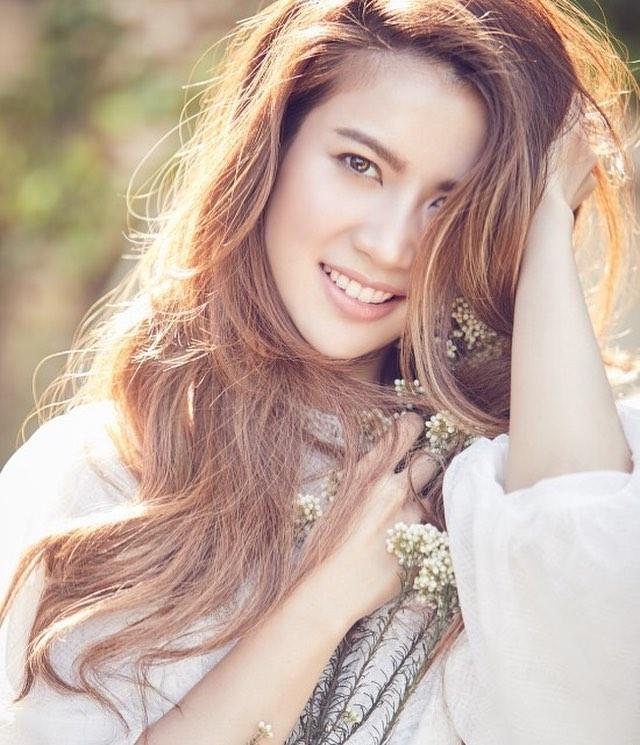น้องไบร์ท สวยสะกดทุกสายตา จำไม่ได้เลยว่าคือผู้ประกาศข่าว
