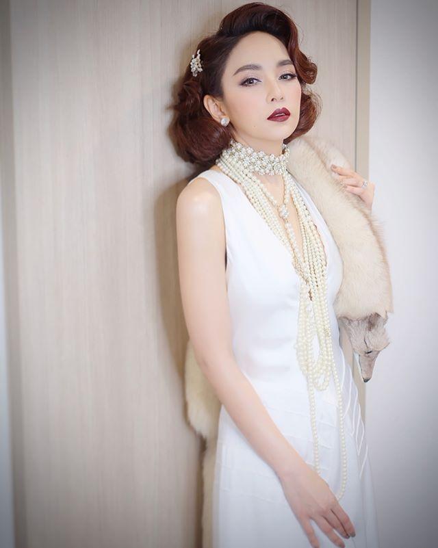 เป้ย ปานวาด จัดเต็ม สวยเซ็กซี่ธีมแกสบี้ จุดโฟกัสอยู่ที่แหวกอกลึก