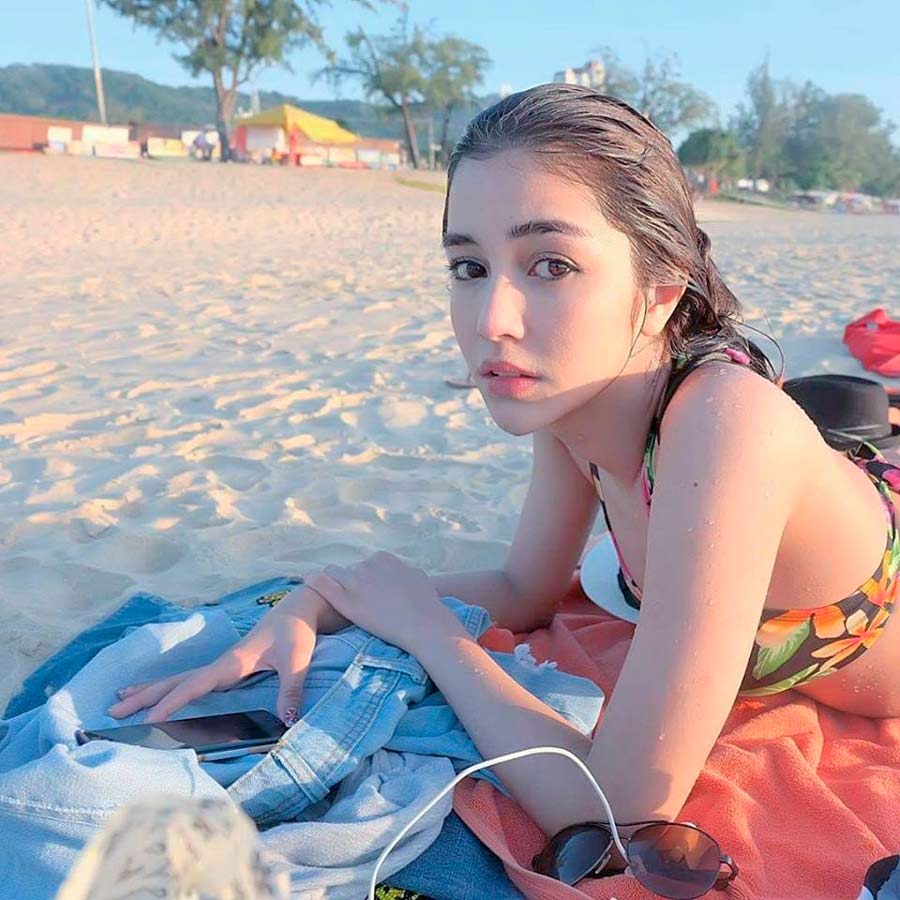"ซูริ ซูซานน่า" สาวใช้สุดแซ่บใน "บุพเพสันนิวาส"