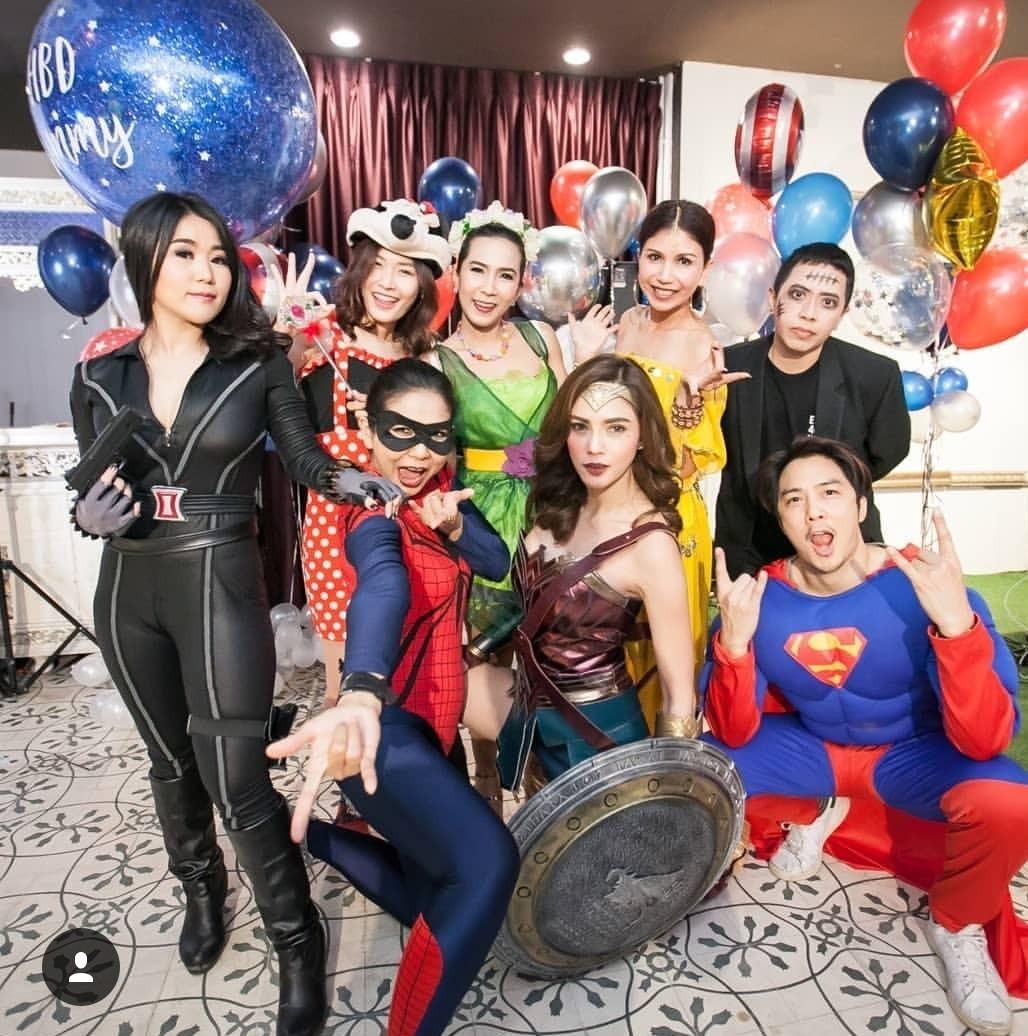 อุ้ม ลักขณา เล่นใหญ่จัดใหญ่ ปาร์ตี้วันเกิดธีมการ์ตูน