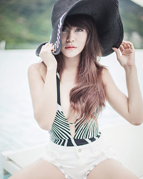 “ออม บลูเบอร์รี่” ลูกทุ่งสาวหุ่นแซ่บ