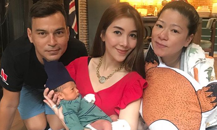 "วุ้นเส้น" รับขวัญหลานชายคนใหม่ "น้องมิก้า" ลูกชาย "เรย์ แมคโดนัลด์"