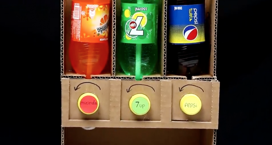 ตู้กดน้ำ DIY จากกล่องกระดาษ