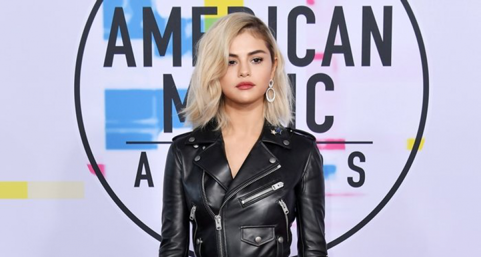 แฟนเก่าแต่ลุคใหม่ "เซเลนา โกเมซ" กับผมบลอนด์สุดแซ่บในงาน AMAs