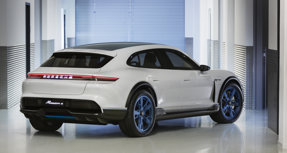 ปอร์เช่ เปิดศักราช 2018 ด้วยการเติบโตอย่างแข็งแกร่ง