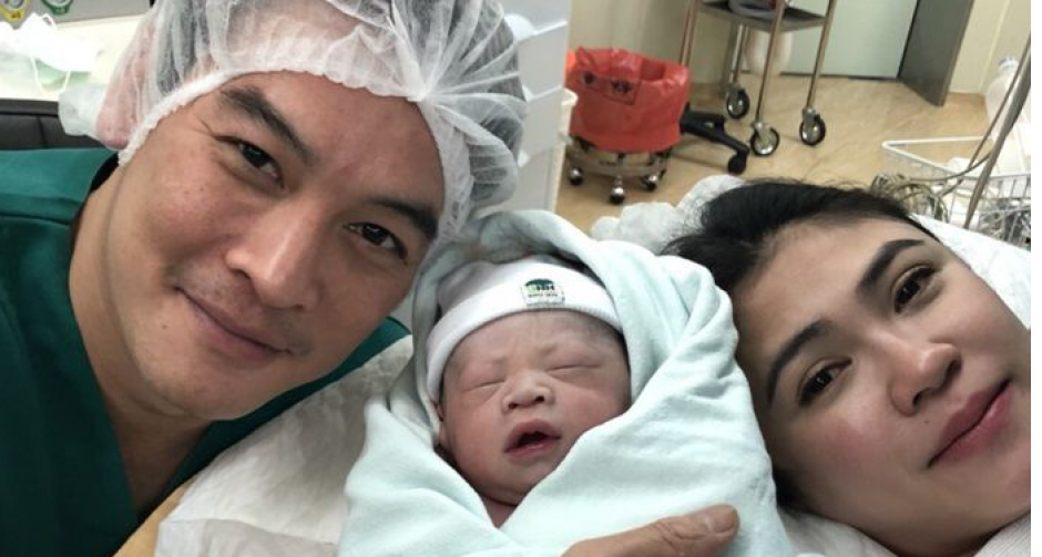 คลอดแล้ว "น้องโพธิ์" ลูกชายชาคริต ได้พ่อมาเต็ม ๆ