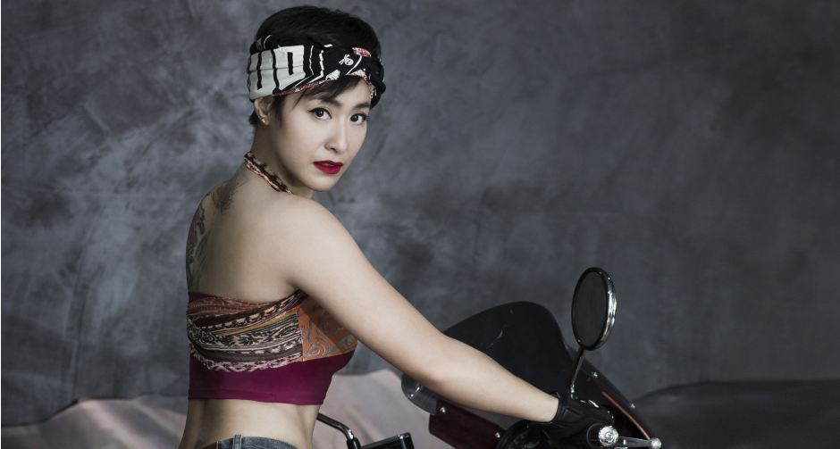 แซบ!!ทิ้งท้ายซัมเมอร์ ส้ม อมรา กับลุคเซ็กซี่ ในวัย 40 ต้นๆ