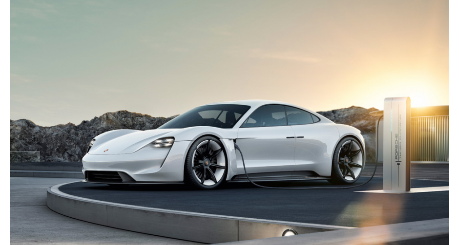 ปอร์เช่ประกาศชื่อยนตรกรรมรุ่นล่าสุดในสายการผลิตอย่างเป็นทางการ