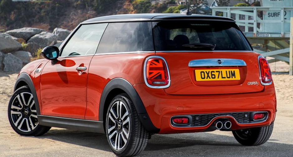 MINI Hatch 2018 ไมเนอร์เชนจ์ใหม่ เคาะราคาจำหน่ายเริ่มต้น 2,150,000 บาท