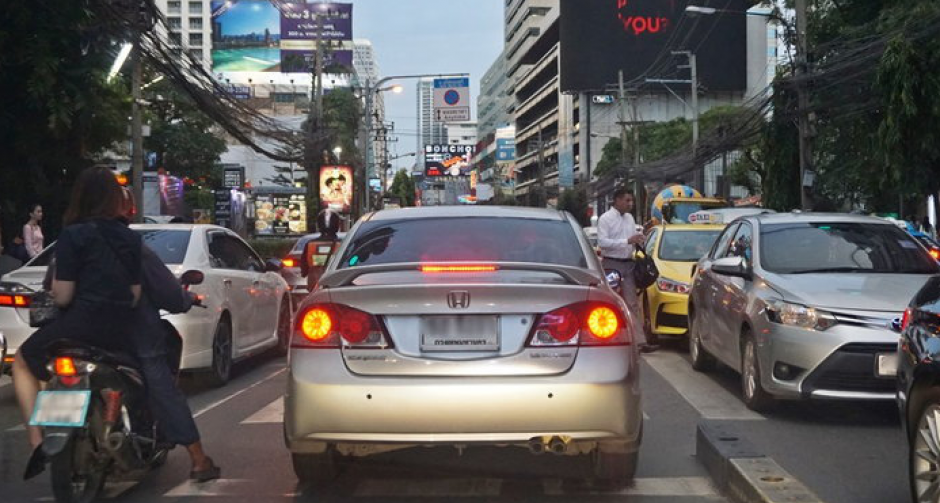 รู้ยัง! หยุดรถทับทางม้าลายนอกจาก "ไร้น้ำใจ" แล้วยัง "ผิดกฎหมาย" ด้วย