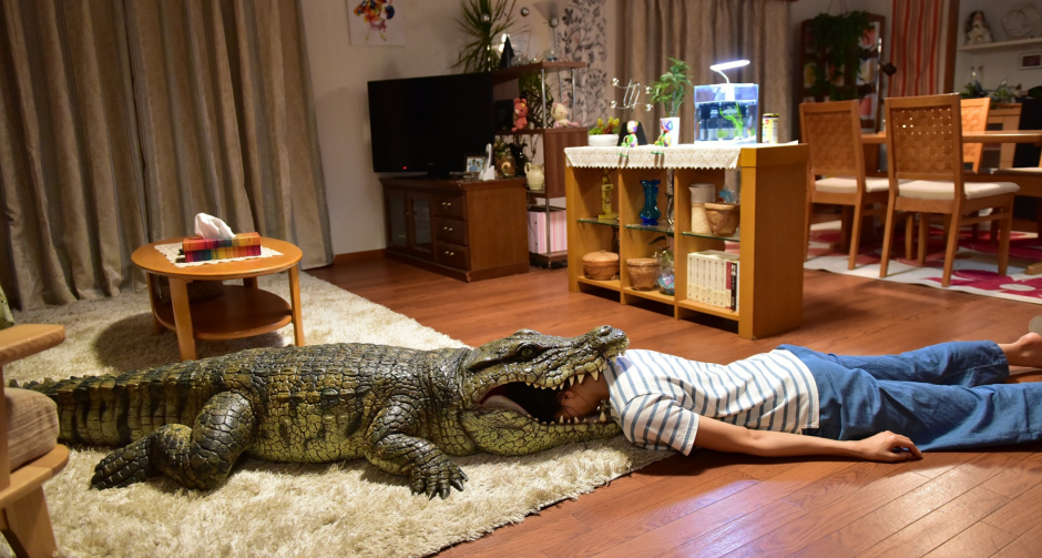 แนะนำ : จะทำยังไงเมื่อกลับมาถึงบ้านแล้วพบว่าเมียตัวเองแกล้งตาย กับภาพยนตร์ เรื่อง "When I Get Home..my wife always pretends to be dead"