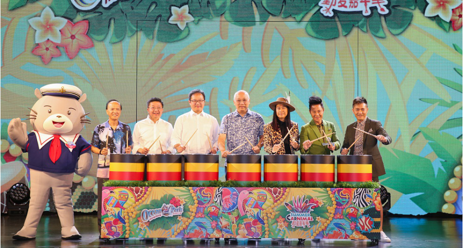 พบกับนักแสดงชั้นนำมากกว่าหนึ่งพันชีวิตที่ โอเชี่ยน ปาร์ค ซัมเมอร์ คาร์นิมอล