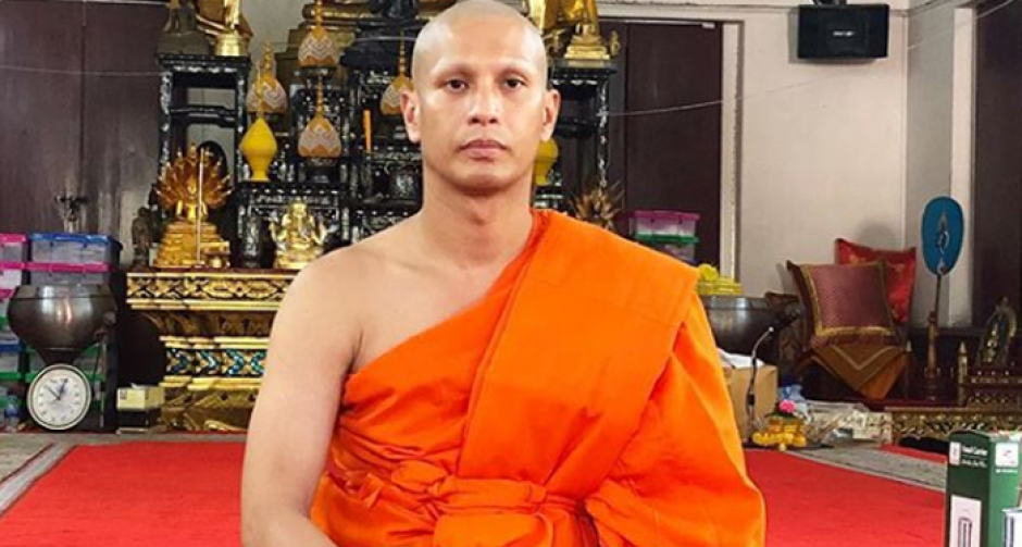 "โอ อนุชิต" เข้าพิธีอุปสมบทแล้ว เพื่อนและแฟนคลับร่วมอนุโมทนาบุญ