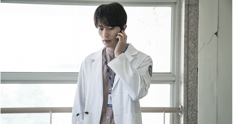 Netflix ประกาศฉายซีรีส์เกาหลีเรื่อง Life  ซีรีส์ดราม่าทางการแพทย์นำแสดงโดย หนุ่มหล่อ อี ดงอุค