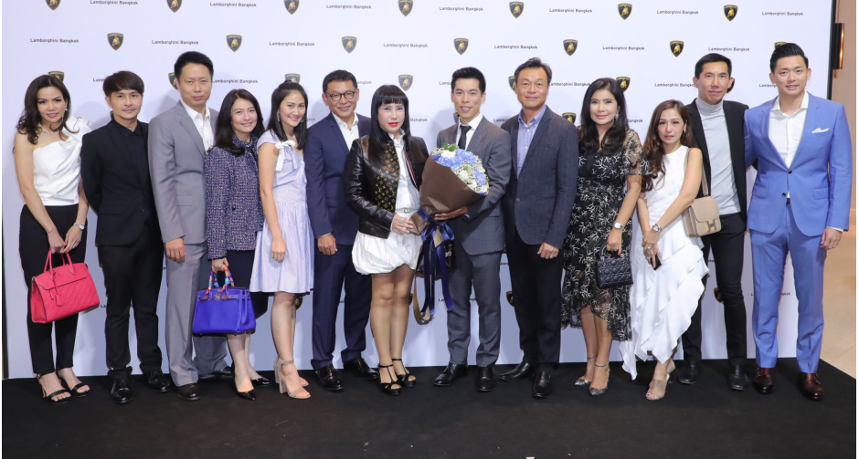 เหล่าเซเลบฯ ตบเท้าร่วมแสดงความยินดี “เรนาสโซ มอเตอร์” ฉลองแต่งตั้งตัวแทนจำหน่ายรถยนต์ลัมโบร์กินีรายเดียวในไทย