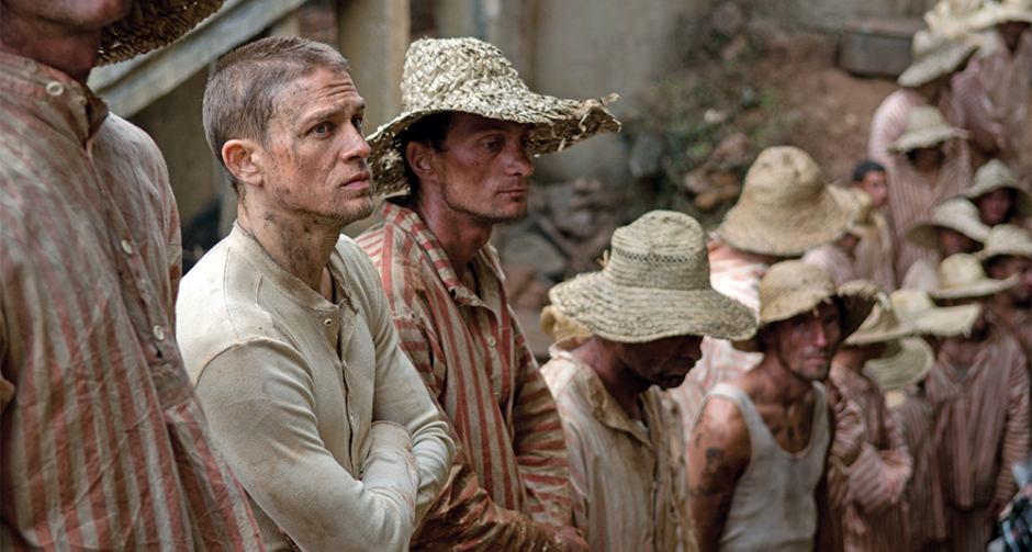 ชาร์ลี ฮันแนม - รามี มาเลค เตรียมแหกคุกหนีตายในภาพยนตร์ “PAPILION ปาปิยอง แดนดิบ”