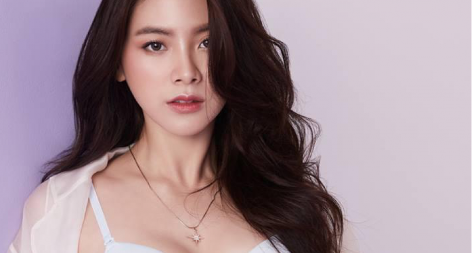 ใบเฟิร์น-พิมชนก อวดหุ่นอึ๋ม รับงานโฆษณาชุดชั้นในยี่ห้อดัง !!