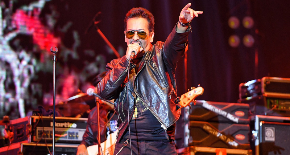 สมใจชาวร็อค! “บิลลี่-อำพล” ระเบิดความมันส์สนั่นฮอลล์ ใน “GSB & TIPlife present LEGEND OF ROCK CONCERT”