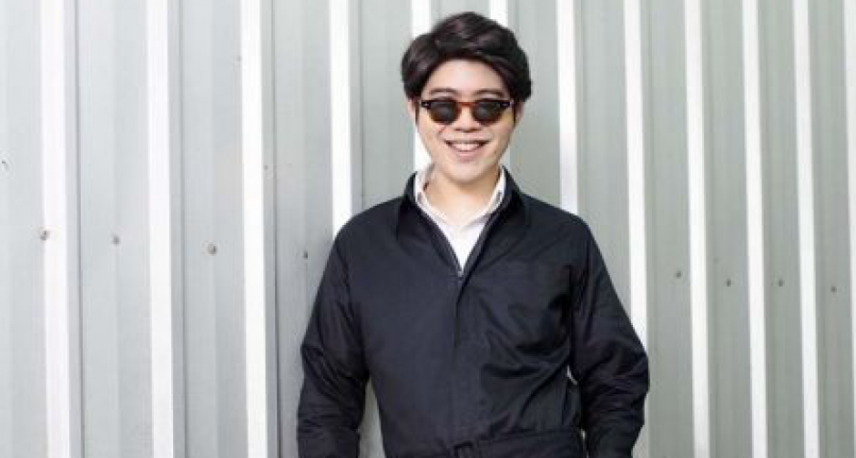 อะตอม อาสาพาไปปาร์ตี้ริมทะเล