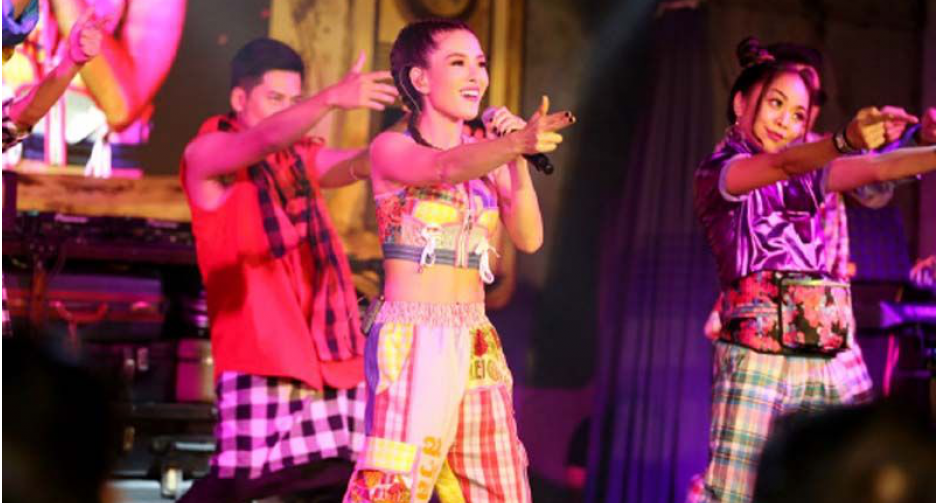 "ลีเดีย" เปิดฟลอร์ ทวงบัลลังก์ Queen of R&B