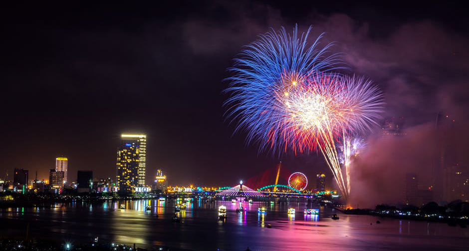 5 สถานที่เคาท์ดาวน์สู่ปี 2019 ตามแบบฉบับคนเมือง