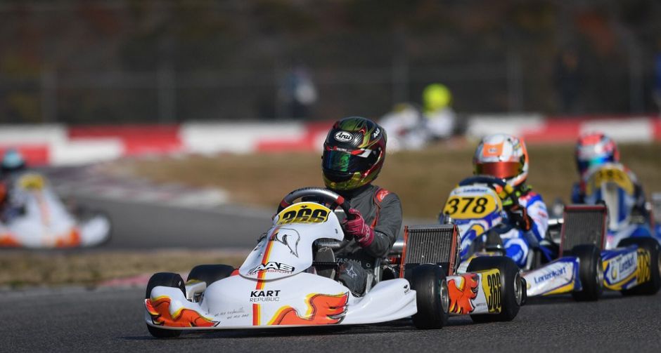 เติ้น-ทัศนพล ร่วมสร้างชื่อนักแข่งไทยในการแข่งขันรายการนานาชาติ