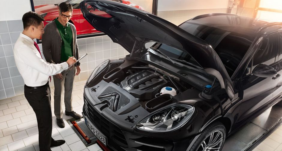 ปอร์เช่ จัดแคมเปญตรวจเช็ครถ Porsche Carrera 997 G1 Service Clinic