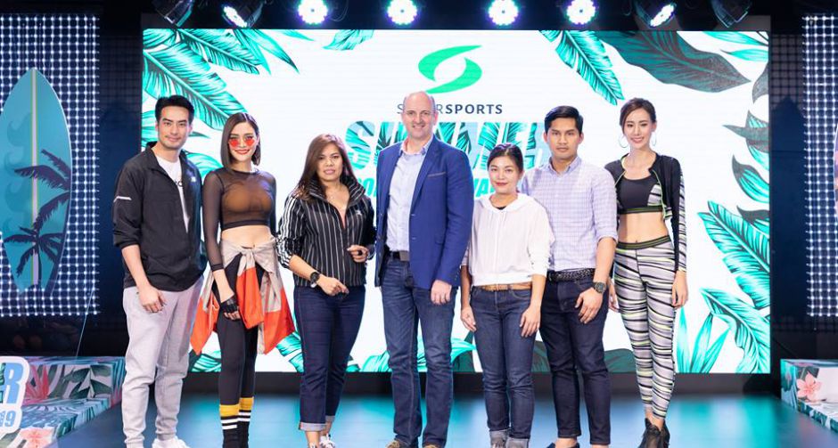 บอย-ปกรณ์ ควงสองสาว ปุ๊กลุ๊ก-ญิ๋งญิ๋ง ท้าลมร้อน!  เปิดรันเวย์แฟชั่นโชว์ต้อนรับซัมเมอร์ 2019