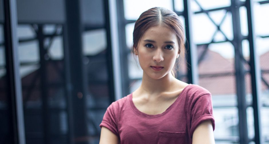 ถุงแป้ง สองบทบาทที่แตกต่าง นเรศวรฯ เดอะซีรีส์ -รสรินล่าแวมไพร์ ปรับลุคโตกว่าวัย