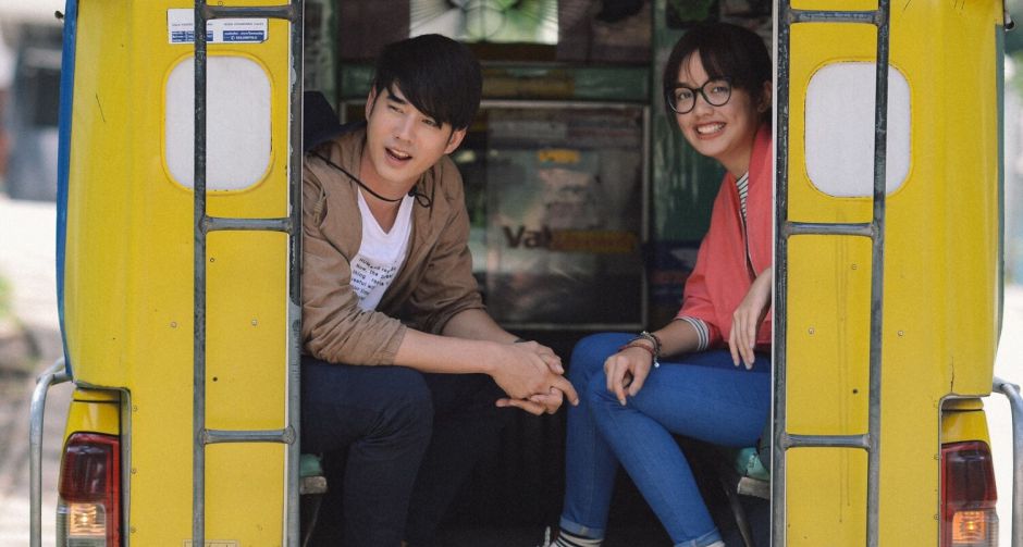 สหมงคลฟิล์มเปิดกล้อง LOW SEASON หนังโรแมนติคคอมเมดี้เรื่องแรกในรอบ 6 ปีของ มาริโอ้ พร้อมเกี่ยวก้อย พลอย ไพลิน