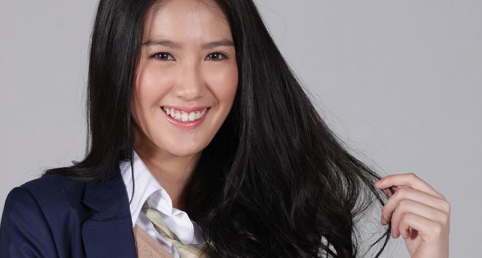 นีน่า อ่านนิยายแล้วฮา เชอริล สุดโก๊ะ ลุยเต้นจัดเต็ม ใน Touchdown Kiss