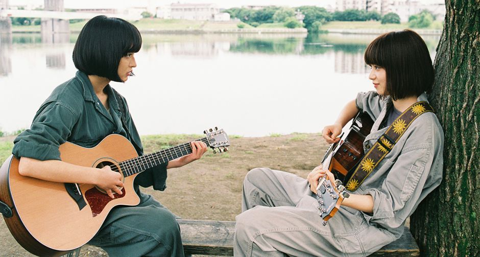 เพราะความรักไม่มีที่ว่างสำหรับ 3 คน โคมัตสึ นานะ จูบบอกรัก คาโดวากิ มุกิ ในตัวอย่างแรก Farewell Song