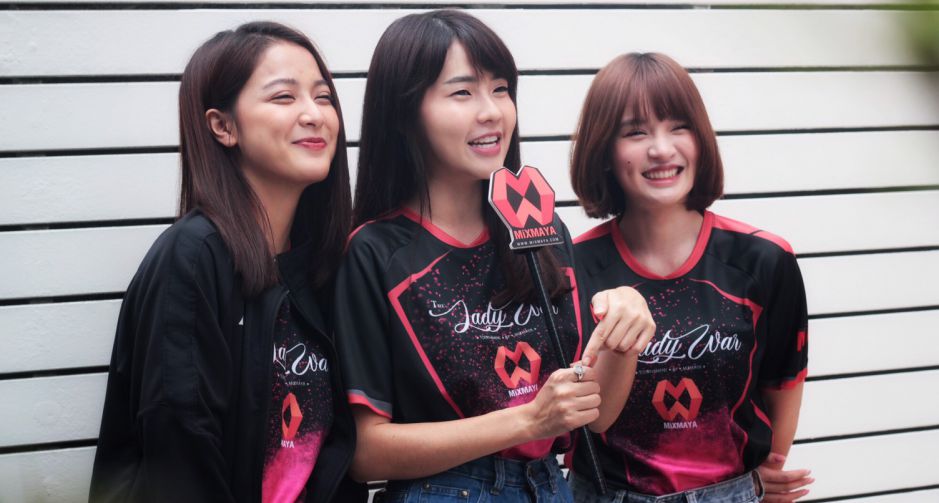 สามสาว Influncer ตัวแทนจาก ARI FC E-Sports  เดินสายพบสื่อมวลชนร่วมโปรโมทโครงการ  The Lady War ROV Tournament by Mixmaya