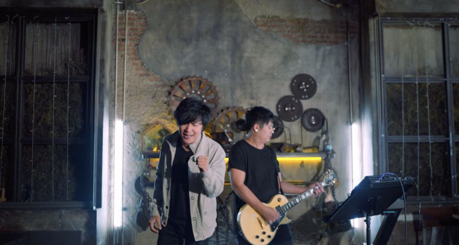 ต้อนรับการกลับมา Come Back Kids วงดนตรีคุณภาพ ส่งเพลงพร้อมมิวสิควิดีโอ เช็ดน้ำตาตัวเอง ถึงคนที่พลาดโอกาสใส่ใจคนรัก 