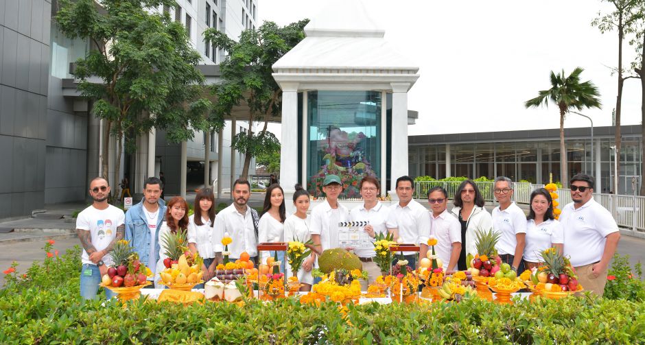 MONO ORIGINALS ส่งไม้ต่อความมันส์ บวงสรวงภาพยนตร์ หมากระเป๋ากับเสาไฟฟ้า 