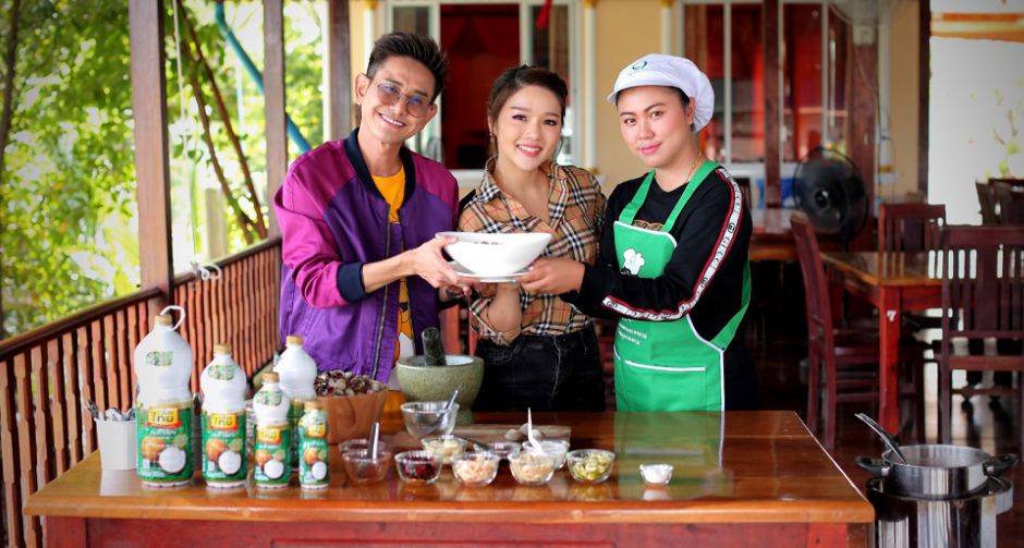 แอร์ ภัณทิลา อึ้ง เอ-ไชยา โชว์สเตปร่อนหอยในครัวลั่นทุ่งช่อง 8