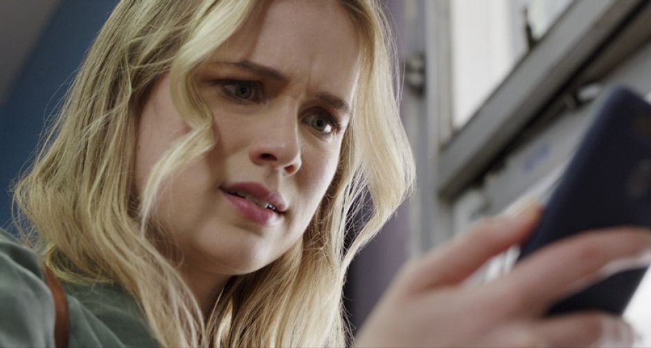 ใบปิดไทย "COUNTDOWN เคาท์ดาวน์ตาย" หนังสยองขวัญไอเดียแปลก เมื่อโลกนี้มีแอปบอกวันตาย อยากรู้เหลืออีกกี่วัน โหลดเลย!