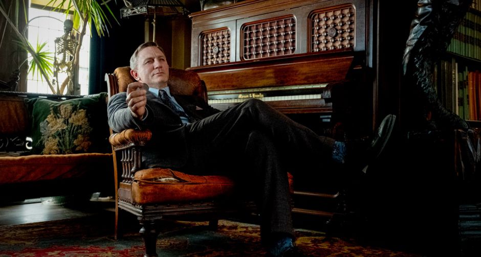 ทำความรู้จัก แดเนียล เคร็ก กับคาแรคเตอร์ เบอนัวต์ บลังก์ ยอดนักสืบไขคดีฆาตกรรมใน "KNIVES OUT ฆาตกรรมหรรษา ใครฆ่าคุณปู่"