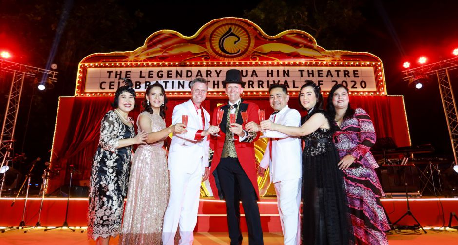 รับปีใหม่สุดยิ่งใหญ่ เฉลิมฉลองสไตล์ปารีเซียงตระการตา มูแลง รูจ กาล่า ณ โรงแรมเซ็นทาราแกรนด์ หัวหิน