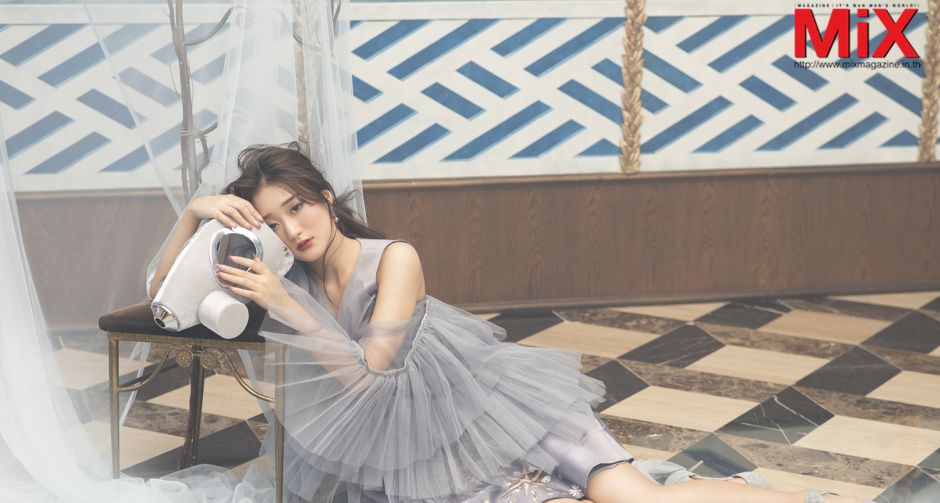 MiX Magazine ชวนฝ่าวิกฤต ดึงฮาน่า ฮาอึน ชอง สาวเกาหลี ขึ้นปก  ร่วมถ่ายทอดเหตุการณ์โรคระบาด โควิด-19 ผ่านมุมองของแฟชั่น