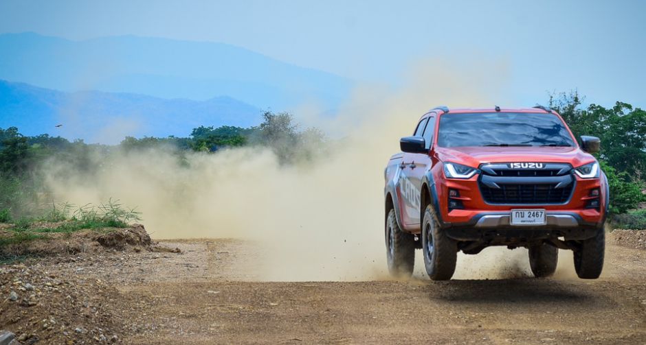 Isuzu Suphan Sport จัดเต็ม จัดหนัก ทดสอบ All New Isuzu V-Cross ในสนาม Grand Prix Motor Park