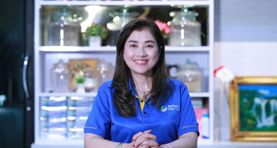 เนเจอร์ เฮิร์บฯ ร่วมกับหมอแสง ช่วยเหลือผู้ป่วยมะเร็ง แจกสมุนไพรฟรี! พร้อมจัดส่งให้ถึงบ้าน จำนวน 1 หมื่นราย