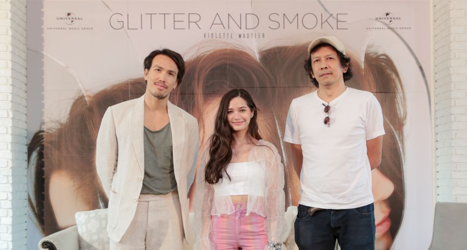 วิโอเลต วอเทียร์ เปิดตัวอัลบั้มเดี่ยวครั้งแรกในชีวิต  Glitter and Smoke อัลบั้มเพลงสากลที่เก็บโมเม้นท์ความทรงจำของเธอ