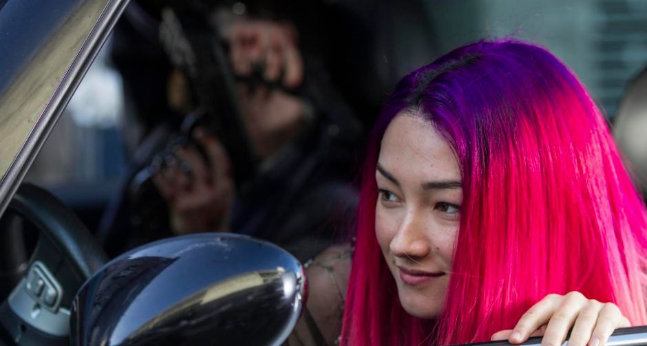  สาวหน้าเก๋ นาตาชา หลิว บอร์ดิซโซ  สุดเฉี่ยว วิ่งหลบห่ากระสุน สุดมัน ใน  Guns Akimbo โทษที..มือพี่ไม่ว่าง  