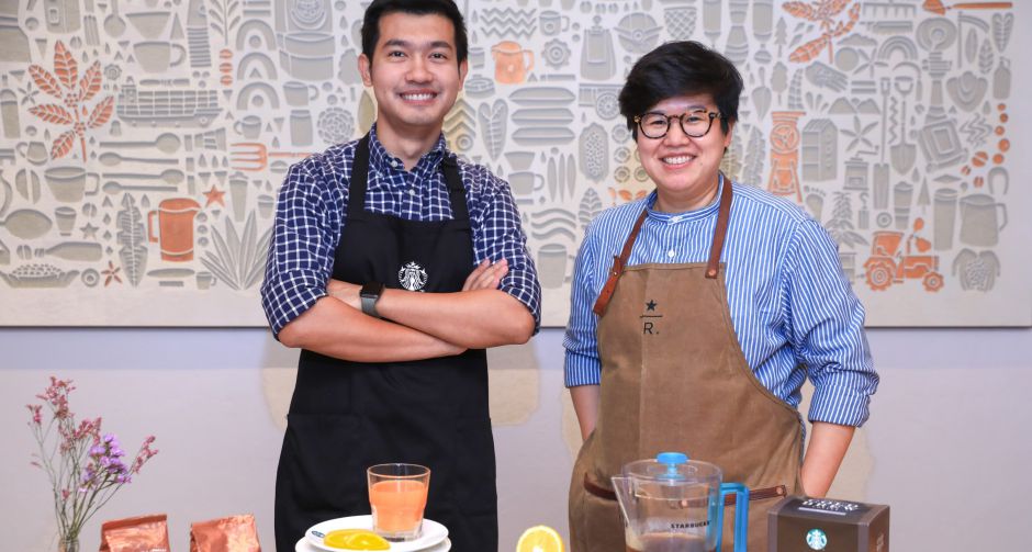 สดชื่นไปกับโคลด์คอฟฟี่ 3 สไตล์ ทำได้เองง่ายๆ ที่บ้าน สตาร์บัคส์ บาริสต้า เตรียมสอนวิธีทำโคลด์คอฟฟี่ผ่าน Live