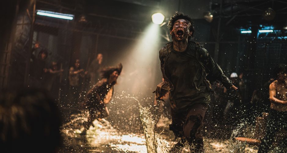 ทีมเมกอัปเดิม! แต่โจทย์ยากขึ้น! เผยความต่างระหว่าง การแต่งหน้าซอมบี้ ใน Train to Busan กับ Train to Busan: Peninsula 