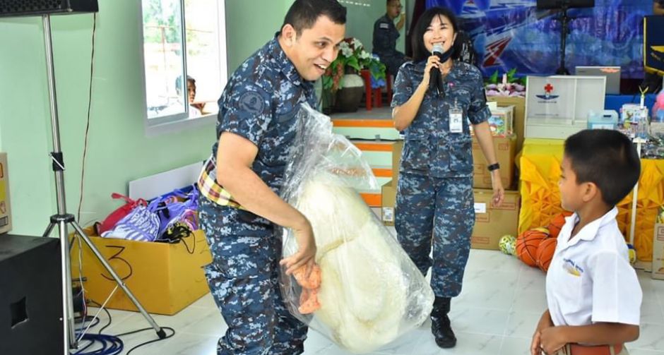 บ่าววี อาร์สยาม ยืนยัน ยังไม่ทิ้งวงการ  ขอรับใช้ชาติ และแฟนเพลงตลอดไป