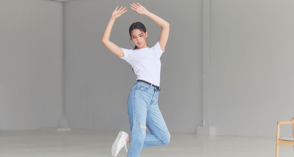ญาญ่า ซุ่มเต้น เปลี่ยนลุคสาวหวานเตรียมออกสเต็ป  แคมเปญสุดพิเศษของยูนิโคล่ 17 ส.ค. นี้