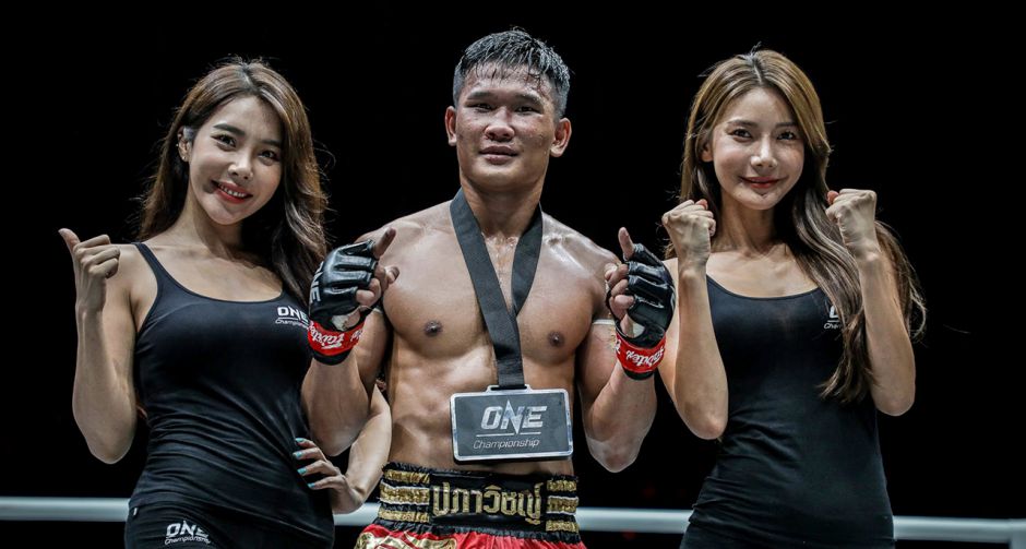 ศึก ONE : No Surrender III กุหลาบดำ ต้องน็อกเท่านั้น ถึงจะผ่าน แสงมณี ไปได้