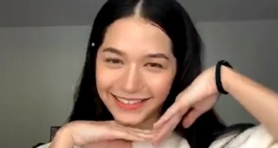 วิโอเลต วอเทียร์ เปิด IG LIVE บิ้วด์แฟนเพลงร่วมส่งแรงเชียร์ให้ศิลปินสาวสวย ขวัญใจสายอินดี้ป็อป Gracie Abrams 
